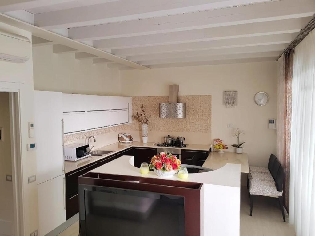 Sirmione Appartement Residenz Cesare Exterior foto